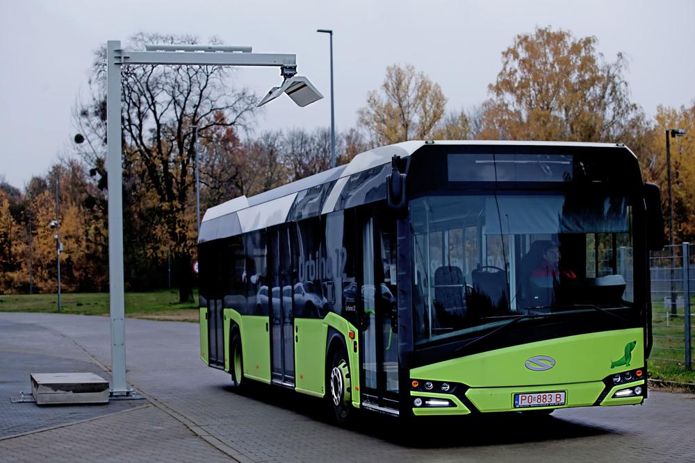 Solaris Und Tu Posen Kooperieren Bustreff De Busmagazin